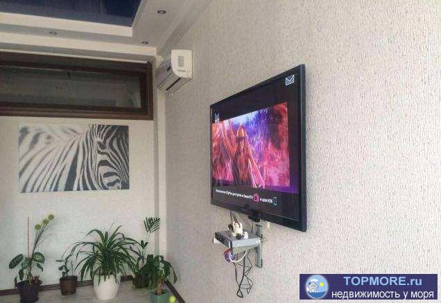 Квартира с мебелью и ремонтом на 1-м высоком этаже.Кухня-гостиная и две отдельные спальни. Индивидуальное отопление.... - 1