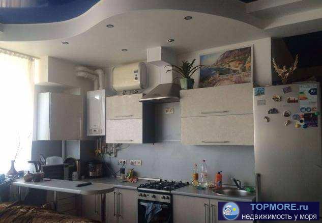 Квартира с мебелью и ремонтом на 1-м высоком этаже.Кухня-гостиная и две отдельные спальни. Индивидуальное отопление.... - 2