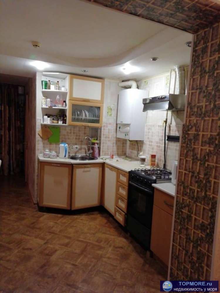 Продажа / Квартиры, Сочи, переулок Чехова, 6 800 000 р. Продам 2комн.кв в уютном районе г.Сочи.Комнаты все изолированные,просторные по 15 м2,имеется свой газовый...