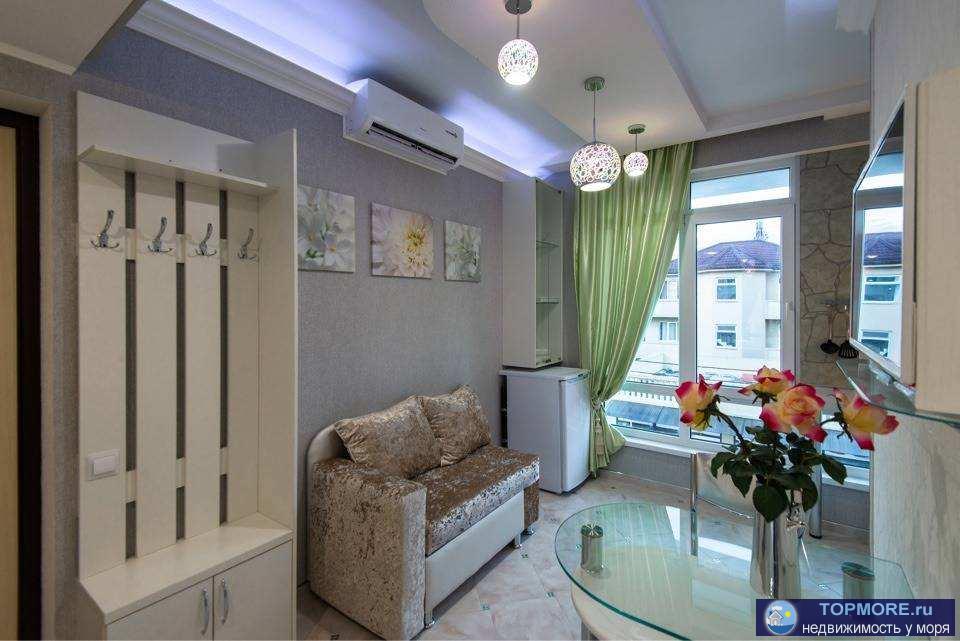 Продаю дизайнерскую квартиру в доме элит класса. Дом расположен в спальном микрорайоне , который граничит с... - 2