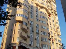 Дом бизнес-класса, расположен на тихой тупиковой улице, с редким...