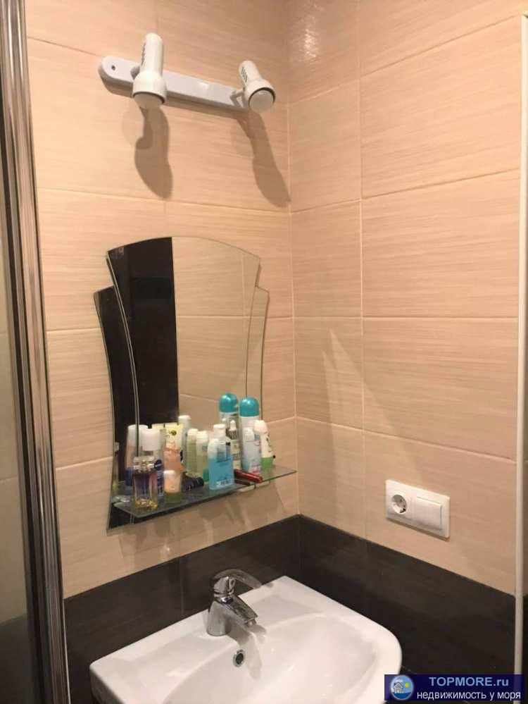   Продаю квартиру в центре курорта Мацеста. Рядом остановка,рынок,магазины,школа,садик.  Квартира в хорошем... - 1