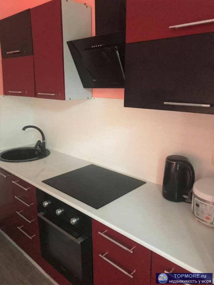   Продаю квартиру в центре курорта Мацеста. Рядом остановка,рынок,магазины,школа,садик.  Квартира в хорошем... - 2