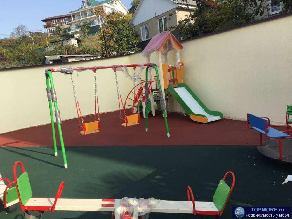 красивая квартира с шикарным видом на море ! рядом все есть !