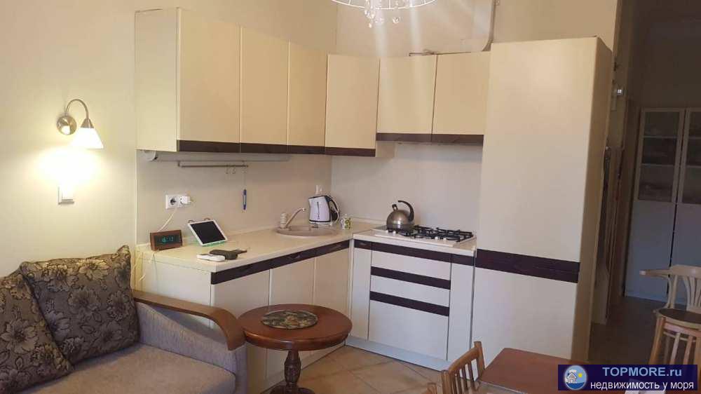 Продается комфортабельная квартира, площадью 54 м2, на 4 этаже 9этажного дома, находящегося в самом центре г. Сочи. В... - 1