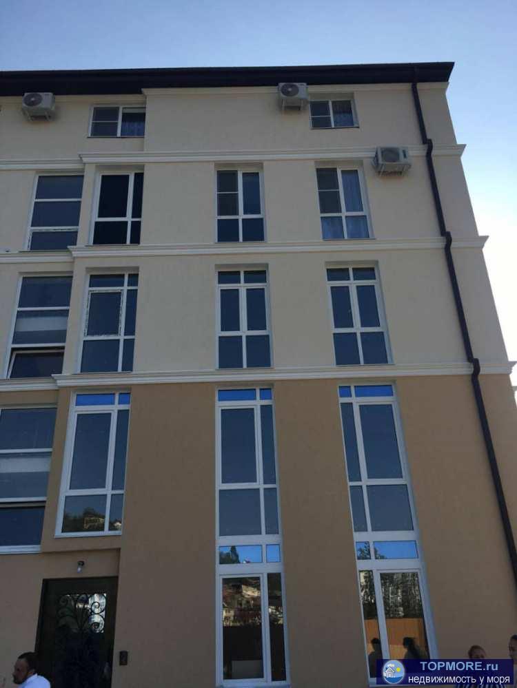 хорошая квартира ! в 10 минутах от центра 15 минутах от моря ! тихое место ! транспортная доступность школы детские...