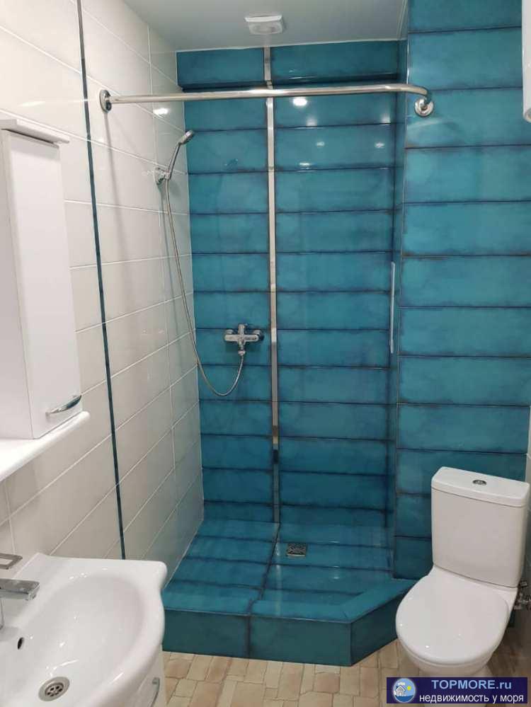 квартира с ремонтом и балконом.