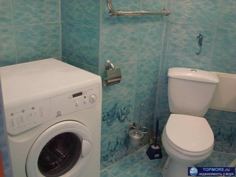 Продаю квартиру у моря, есть своя парковка, территория огорожена, охрана,  в квартире остается мебель и техника,... - 2