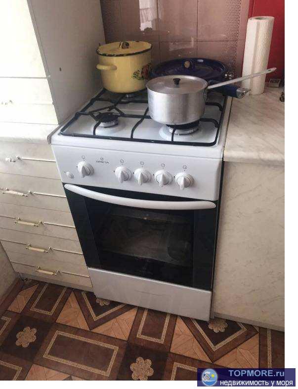 Продажа / Квартиры, Сочи, Политехническая улица, 3 700 000 р. Квартира 1-к в районе Бочарова ручья. Вместе с мебелью. Квартира светлая. Без балкона. В квартире есть кондиционер.... - 1