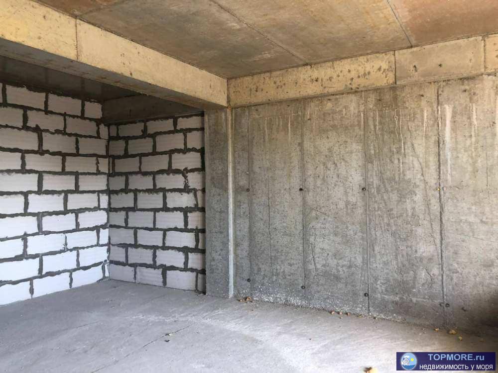 Продаю квартиру свободной планировки, площадью 64 метра. Квартира правильной формы, панорамные окна, очень большой... - 2