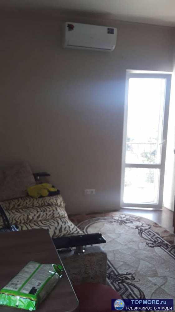 Продам квартиру общей площади 33 кв м на 3 этаже трехэтажного дома с ремонтом.распланирована в спальню и... - 1