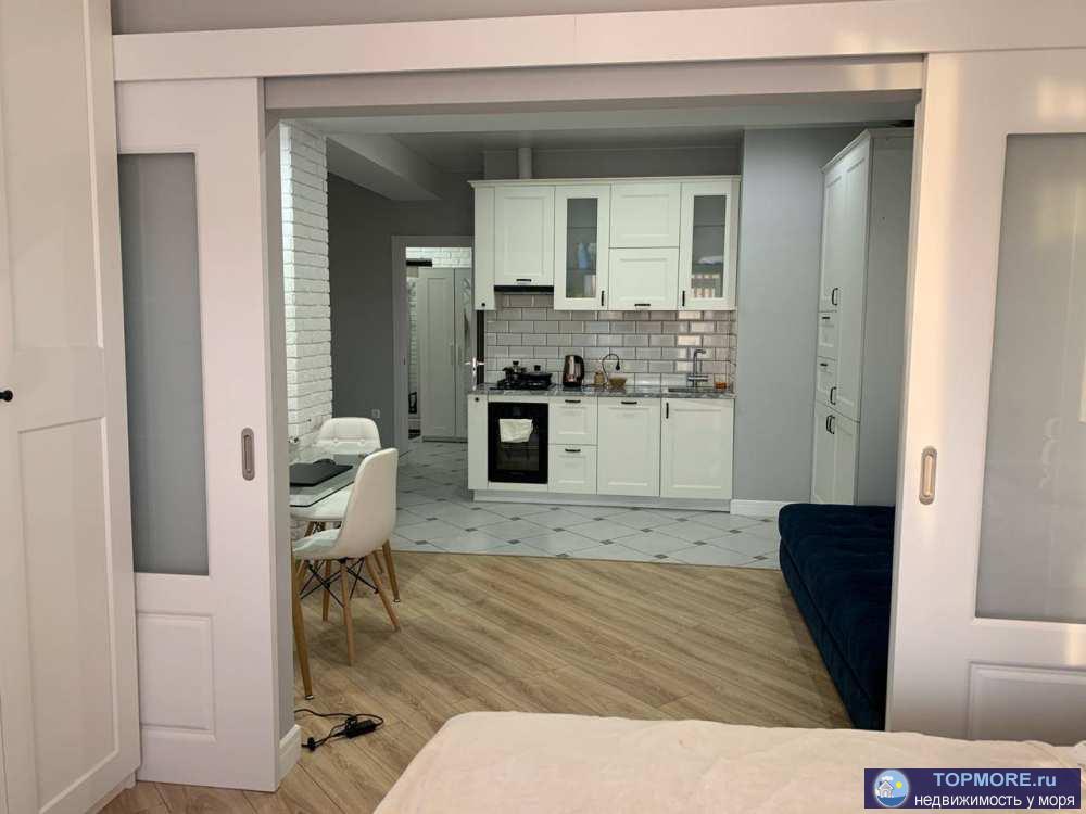 Продаётся двухкомнатная квартира на Мамайке, на 4 этаже. Новый ремонт, новая техника. Удобная планировка:...