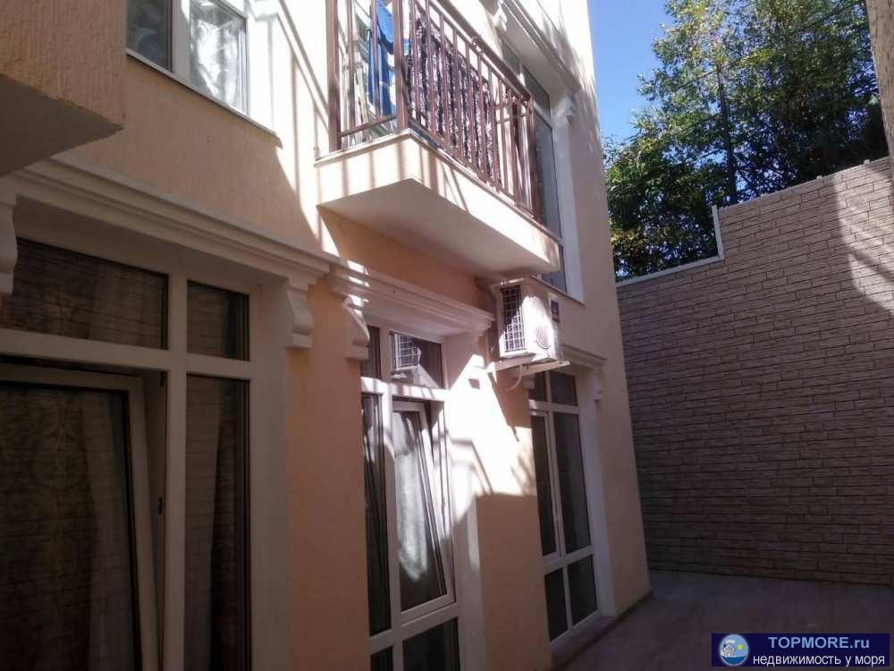Продаю светлую квартиру с панорамными окнами в Разольном на Тепличной. Квартира расположена в комплесе тихом и... - 2