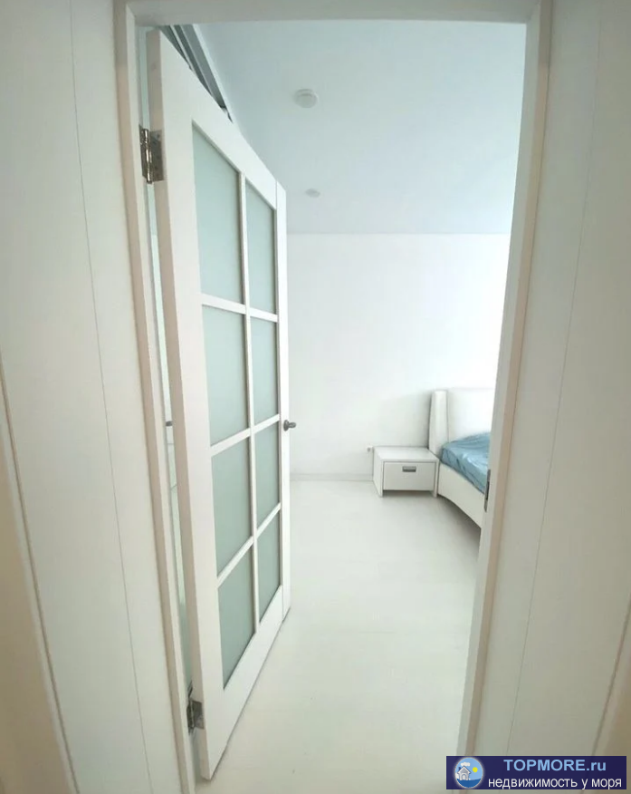 Продаю квартиру в самом центре города, на ровном месте.  Выполнен новый евро ремонт , дизайнерская мебель. Хороший...