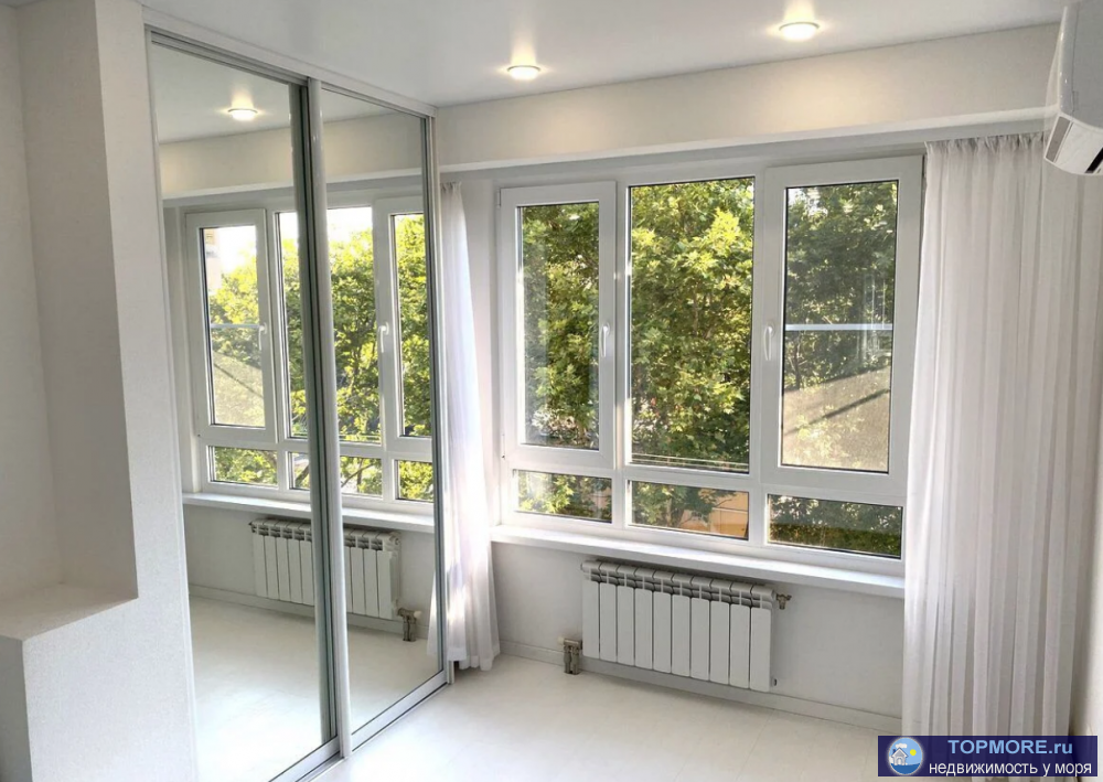 Продаю квартиру в самом центре города, на ровном месте.  Выполнен новый евро ремонт , дизайнерская мебель. Хороший... - 2