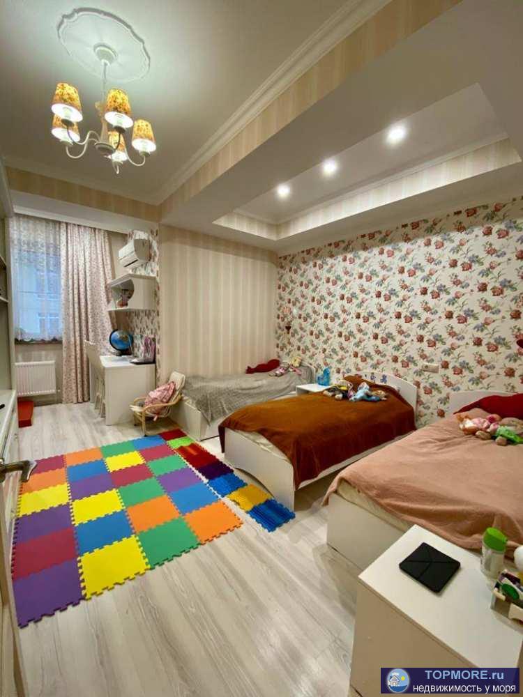 Продам квартиру 110 кв.м, две спальни и зал совмещённый с кухней, два сан.узла,газовое отопление,тёплые полы. Два... - 2