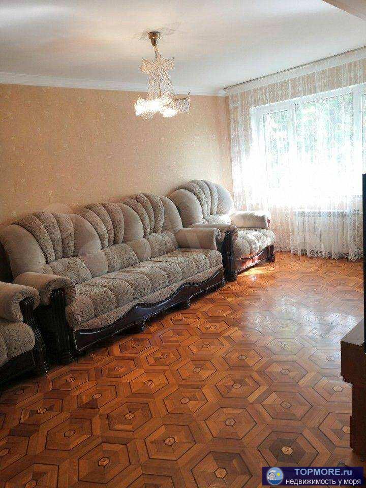 Продаётся отличная квартира 72м на 4 этаже в центральном районе города Сочи. В квартире выполнен новый ремонт, мебель...