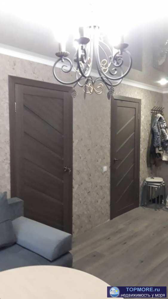Срочно продаю квартиру в центре Сочи. В квартире новый ремонт,мебель и технику оставляем. Распланирована в... - 1