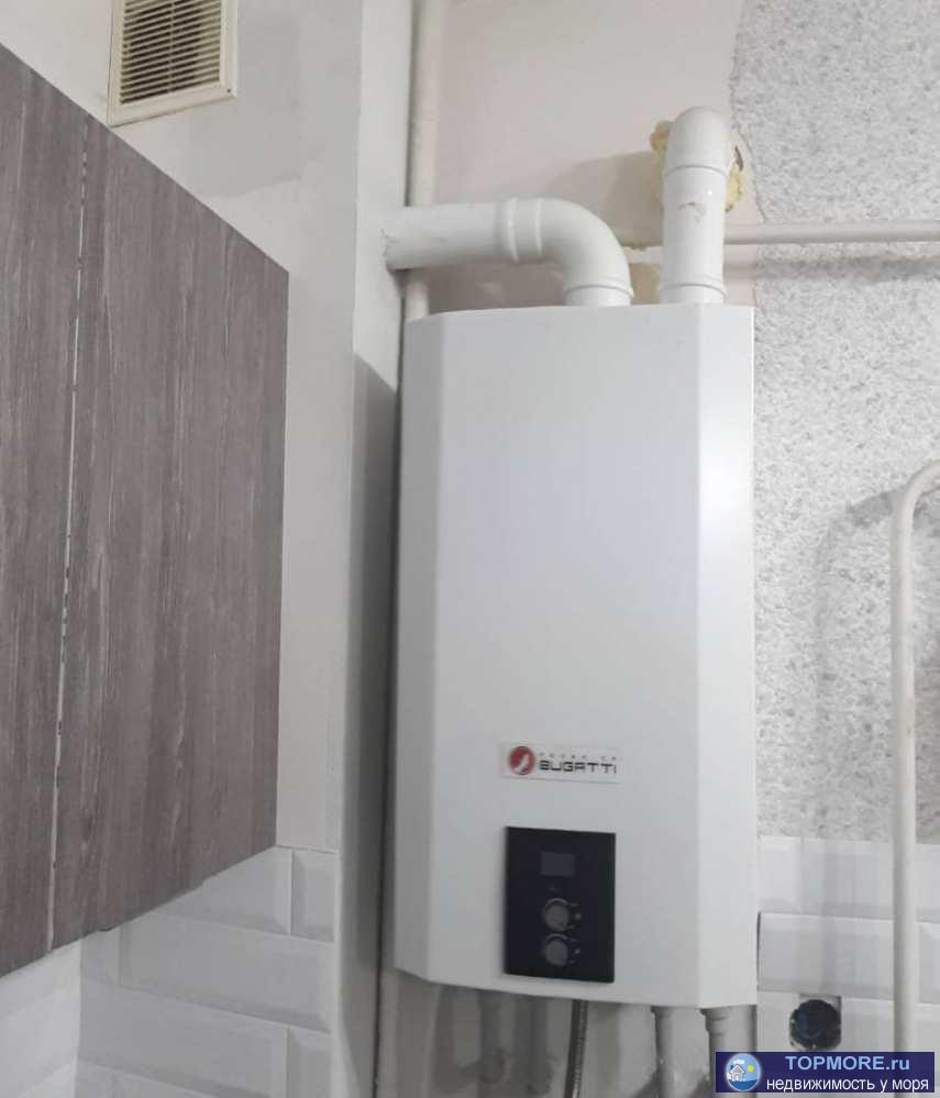 Продаю шикарную однокомнатную квартиру с видом на море и с шикарным ремонтом внутри.Из преимуществ:имееться хороший... - 1