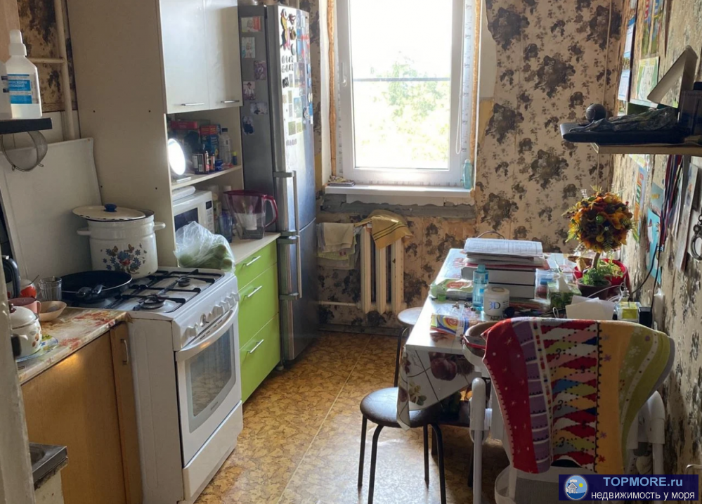 ве комнаты,две лоджии,большая и маленькая в общую площадь не входят.прям перед подъездом есть парковочное место! - 1