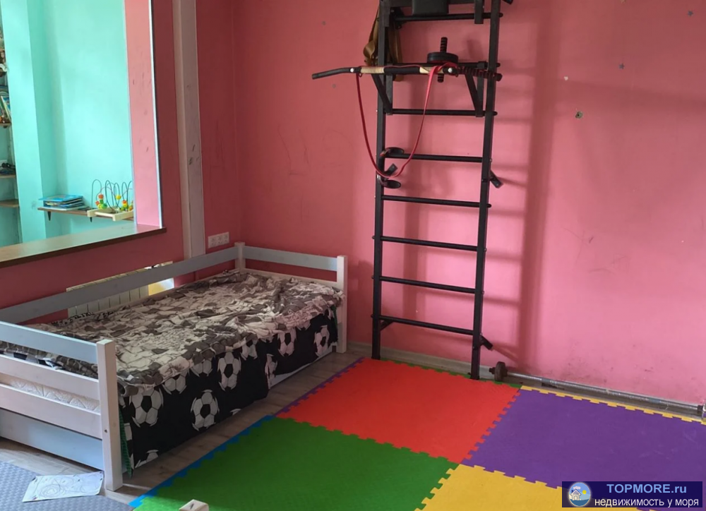 ве комнаты,две лоджии,большая и маленькая в общую площадь не входят.прям перед подъездом есть парковочное место! - 2