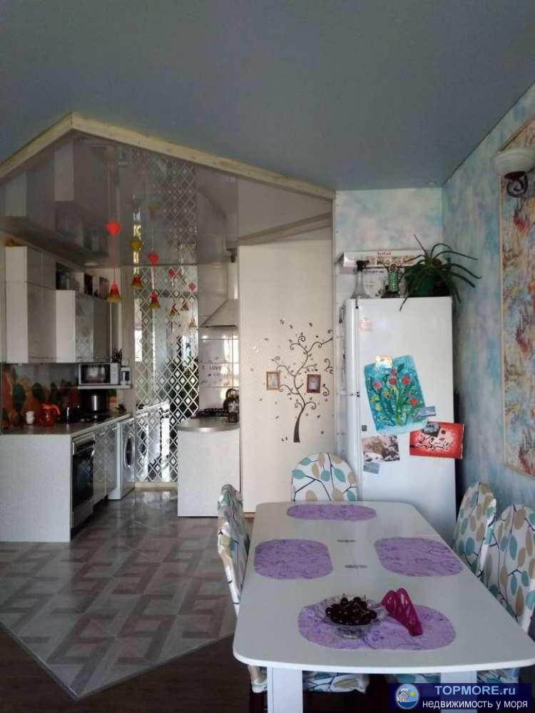 Просторная 3х комнатная квартира с хорошим ремонтом, видом на море и Мамайский лесопарк. Все  3 комнаты раздельные и... - 1