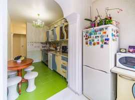 Продается шикарная 2-к квартира 70м на 6 этаже.В квартире выполнен...