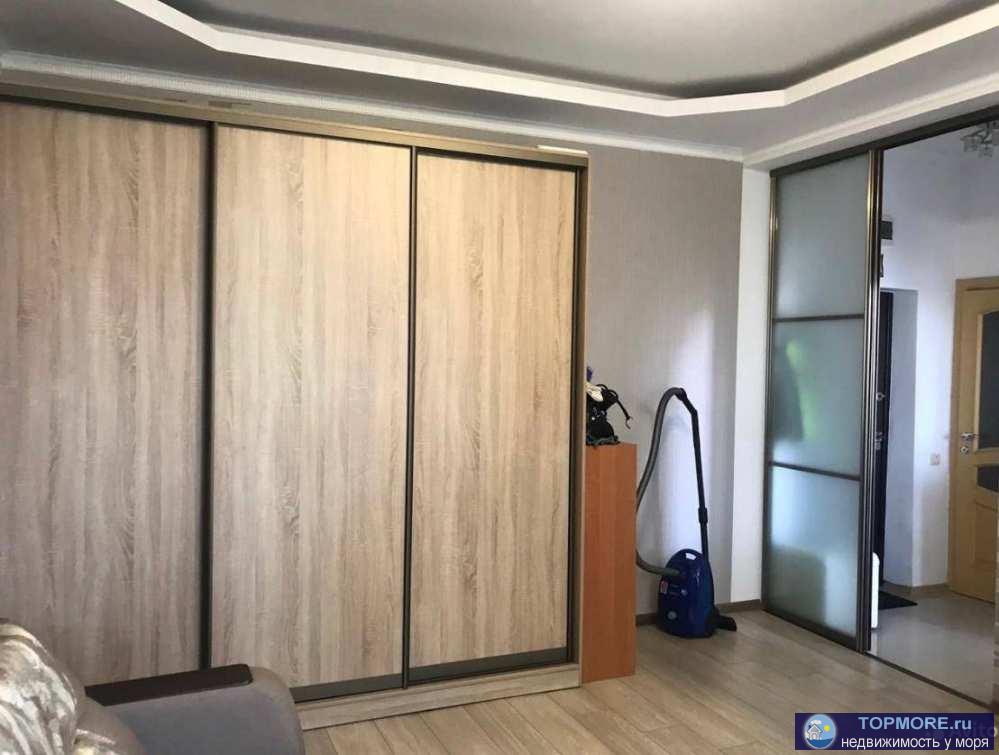 Дом сдан в 2011 г., Квартира на 2 этаже , хороший ремонт, все необходимое в квартире есть. Электрические полы . В... - 1