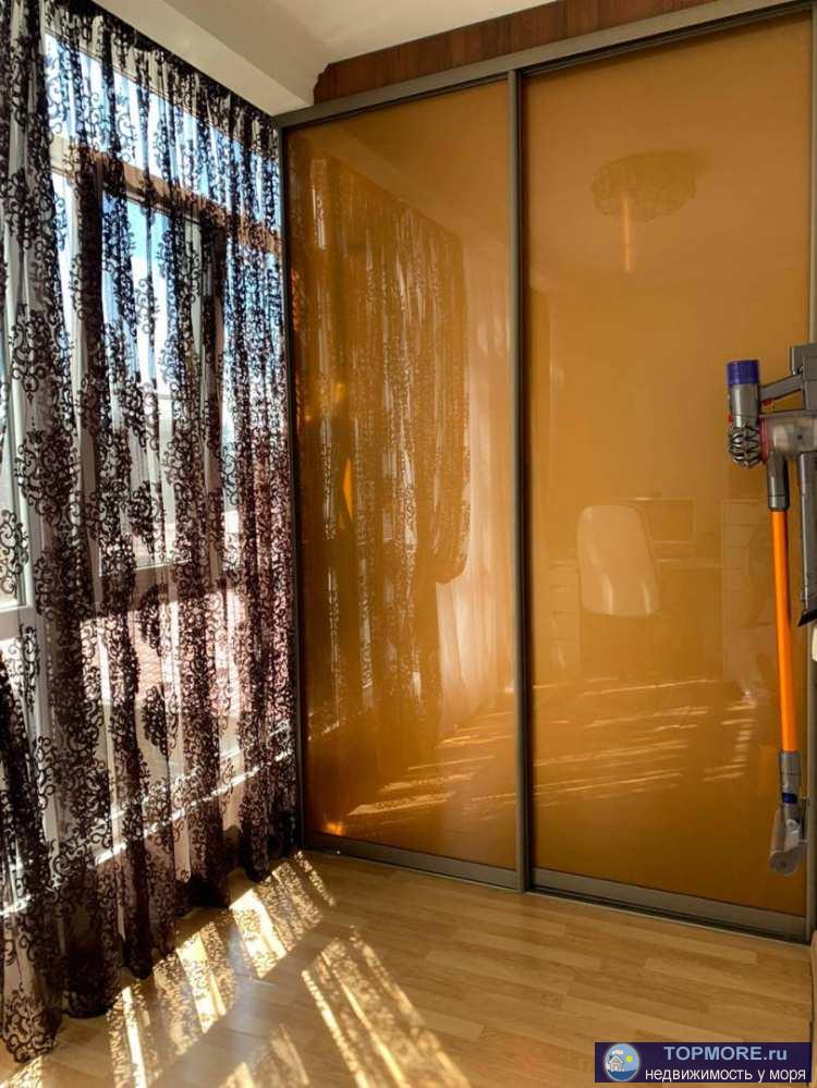 Продаётся великолепно спланированная 2-х комнатная квартира с шикарным ремонтом в самом центре Сочи! Квартира с...