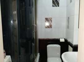 Продаем квартиру с новым ремонтом (1.5 года), делали для себя....