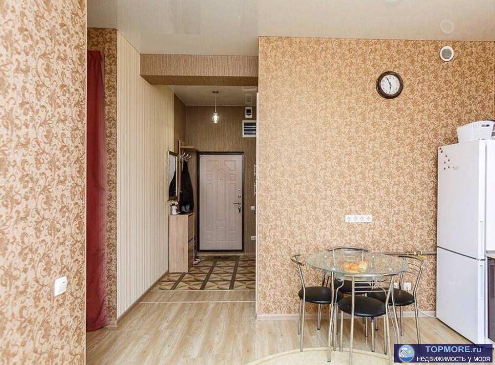 Продаю квартиру у моря.Ремонт ,  мебель и техника.Три спальни, кухня-гостинная балкон с видом на море.Ровное место,... - 2