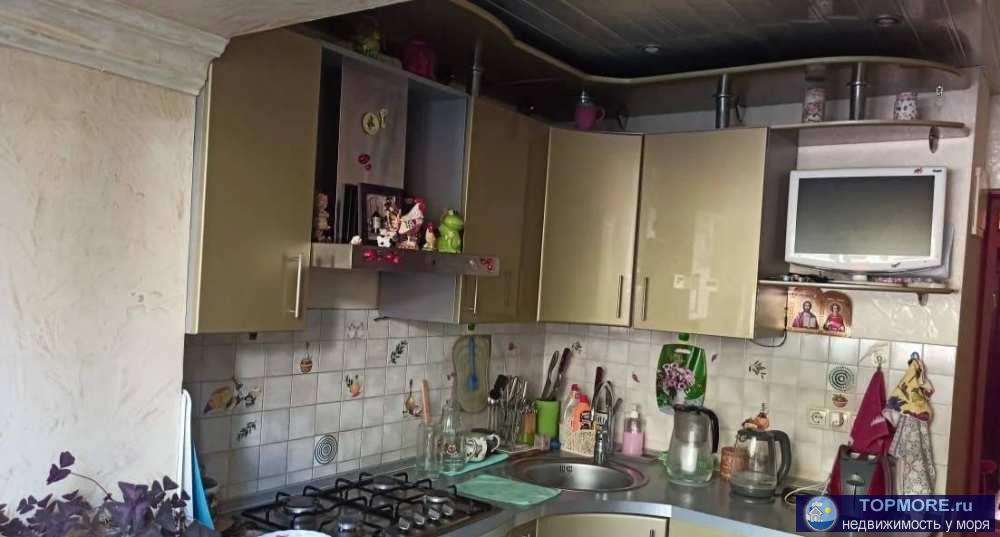 Продаю 2-х комнатную квартиру в самом центре Сочи.Планировка: прихожая, совмещённый санузел, кухня, 2 спальни и... - 2