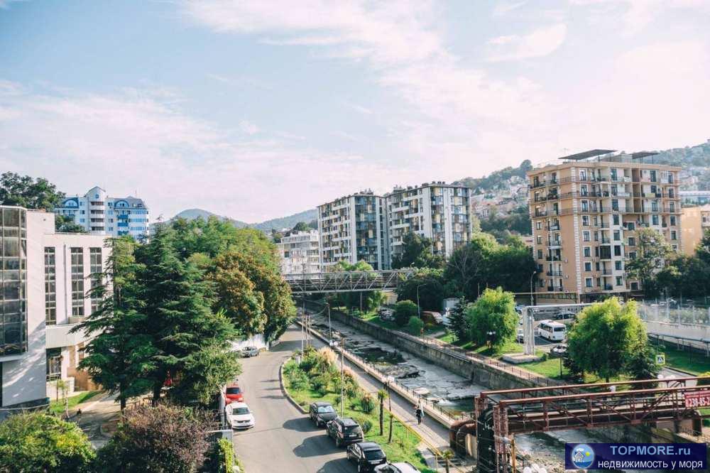 Продаю квартиру в доме бизнес класса у моря. Вквартире сделан хороший ремонт. Распланирована на 2 отдельные спальни и... - 1