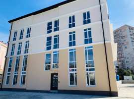 Продаю квартиру в клубном доме с хорошими видовыми...