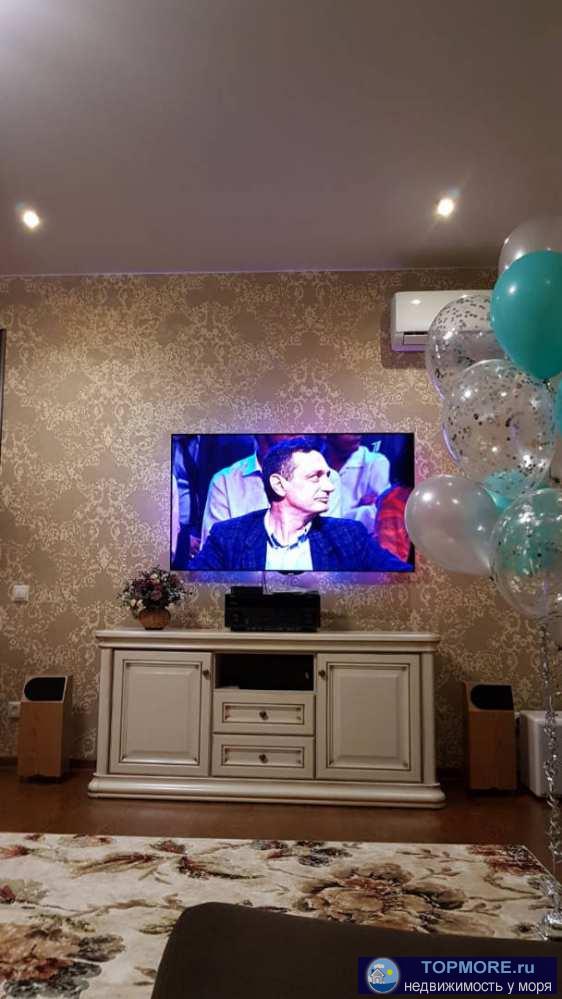 Лот № 106136. В продаже шикарная просторная квартира площадью 122,5 кв.м. в пешей доступности от моря. Внутри сделан... - 1