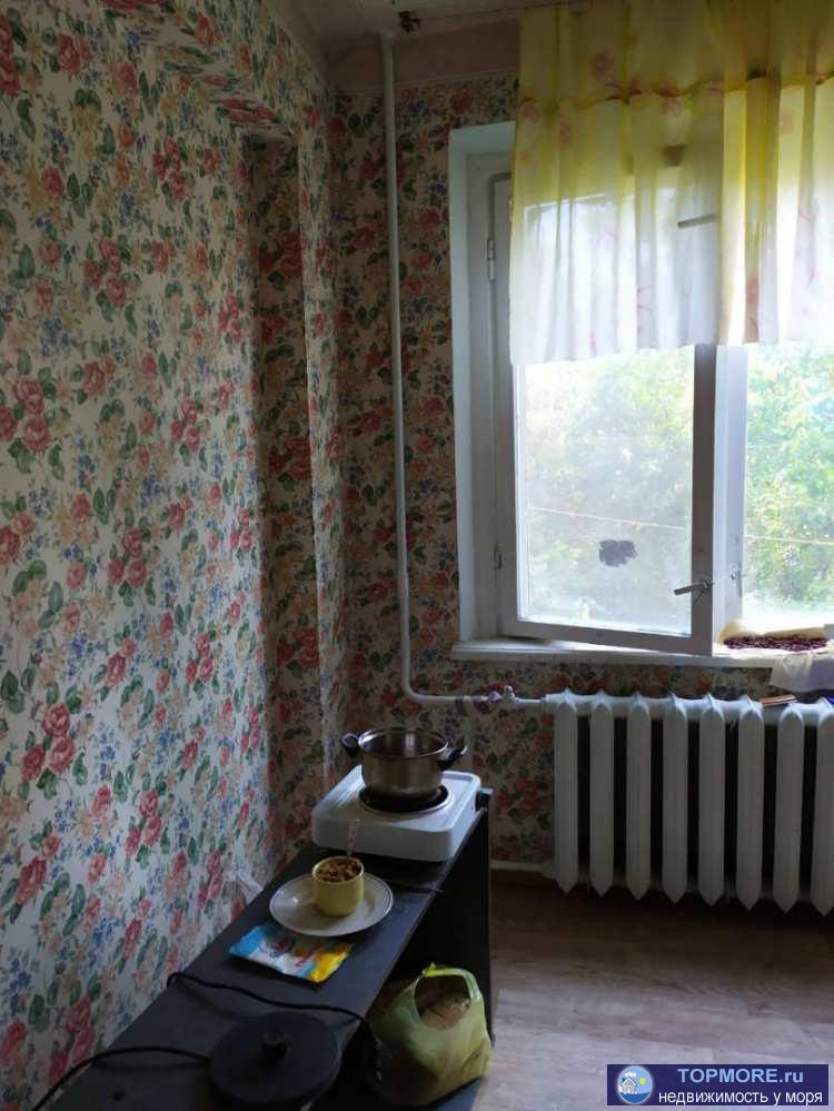 Продается Удобная квартира в хорошем месте. Квартира в панельном доме, где все коммуникации центральные, центральный... - 2