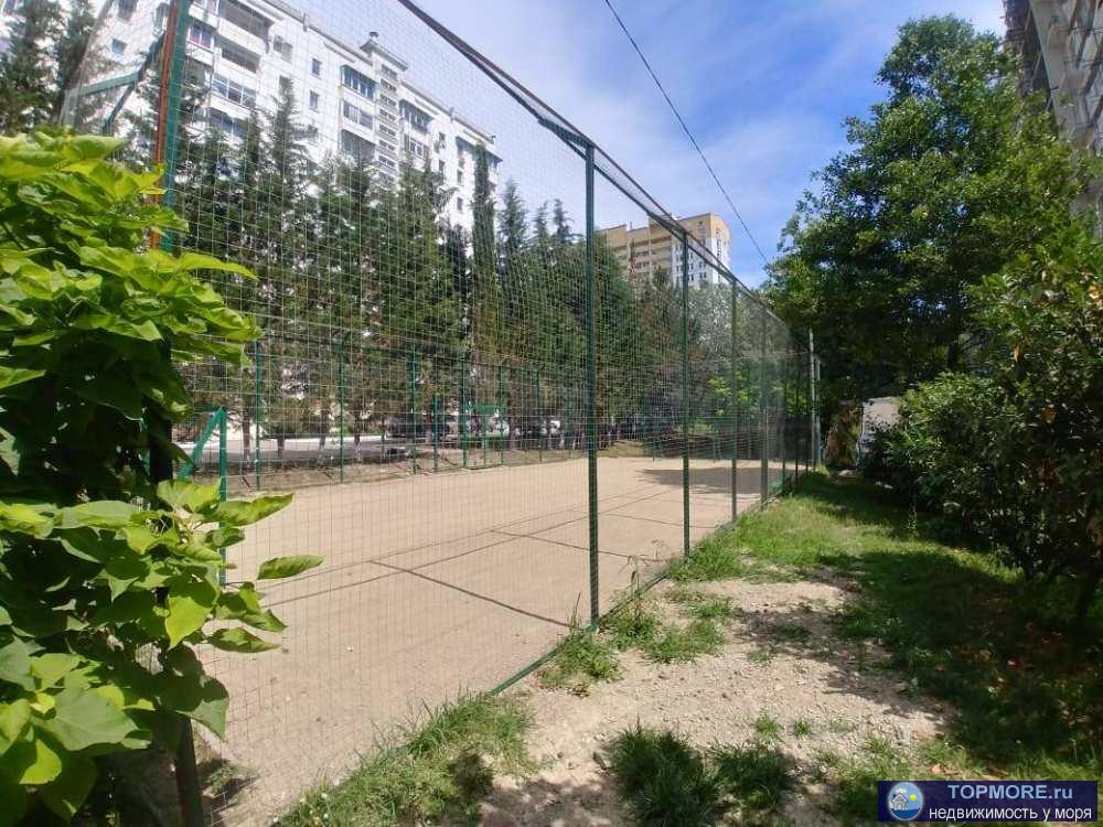 Продаю отличную квартиру в доме бизнес-класса. Закрытая придомовая территория с детской и спортивной площадкой.... - 1