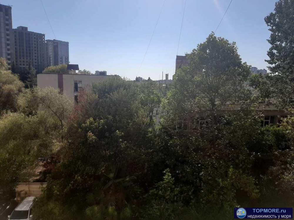 Если Вы мечтаете жить в тихом месте в центре города большой семьей, то эта квартира для Вас!Продается 3х комнатная... - 2