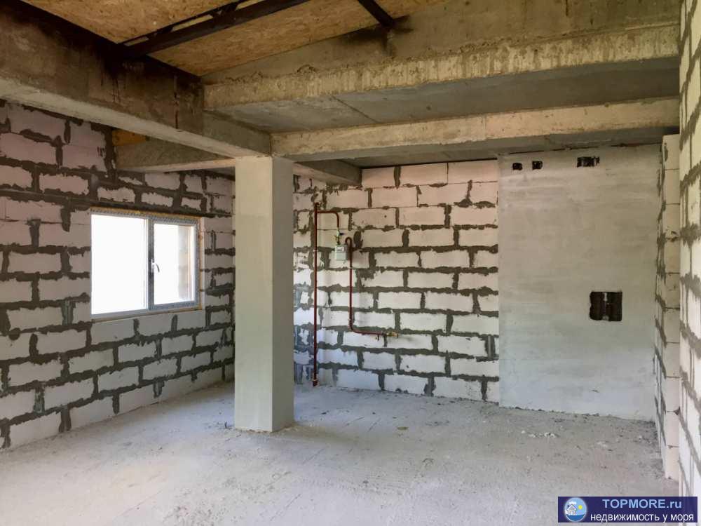 Квартира 43,5 кв. м свободной планировки в центре пгт Красная Поляна.  Высота потолка позволяет сделать второй... - 1