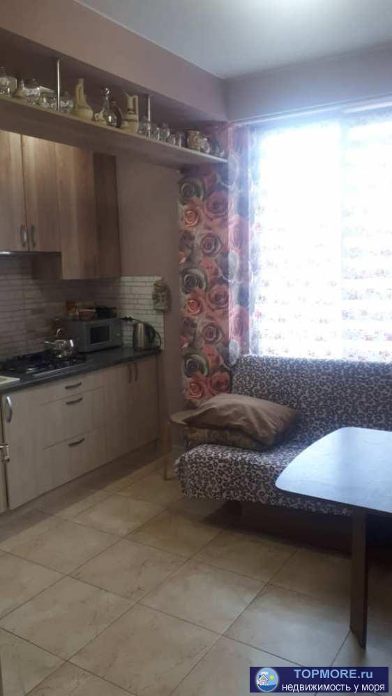 Продаю 3 ком квартиру с ремонтом и мебелью.65 кв м . Дом расположен на ровной местности Адлер ул.Луначарского.Своя... - 2