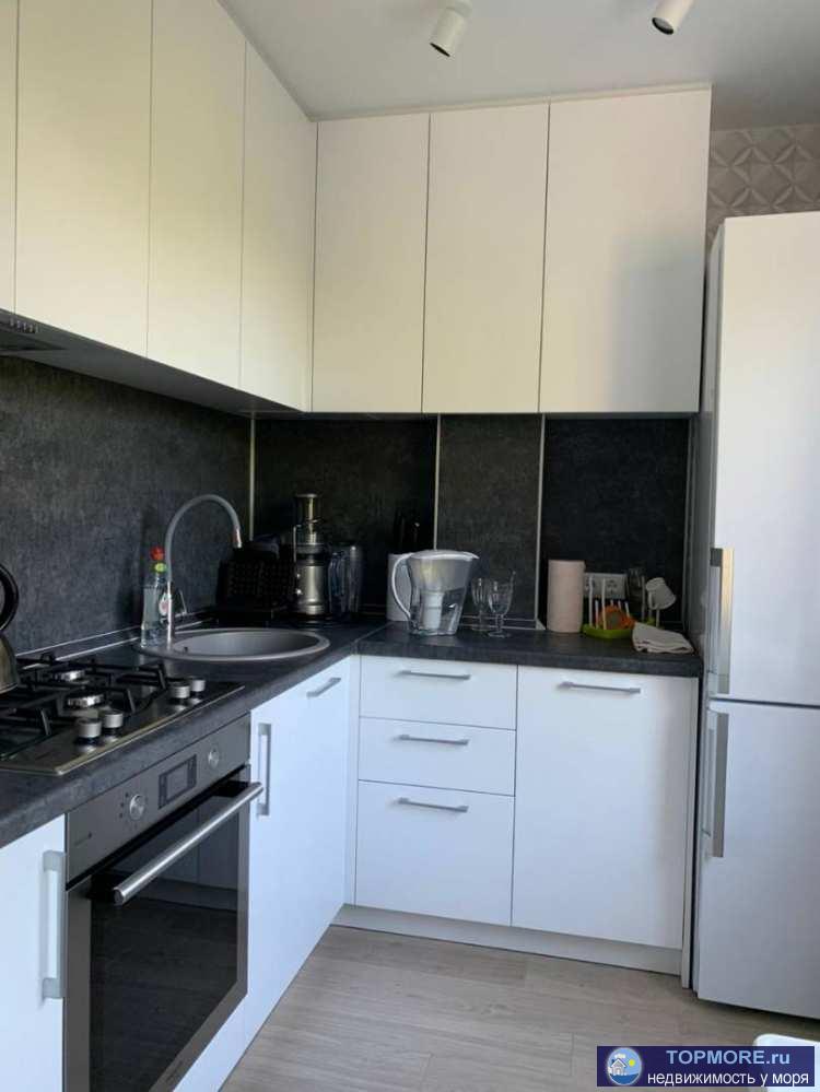 Продам шикарную двухкомнатную квартиру в центре города. Недавно был закончен ремонт. Чистая, светлая, уютная! Полы с... - 2