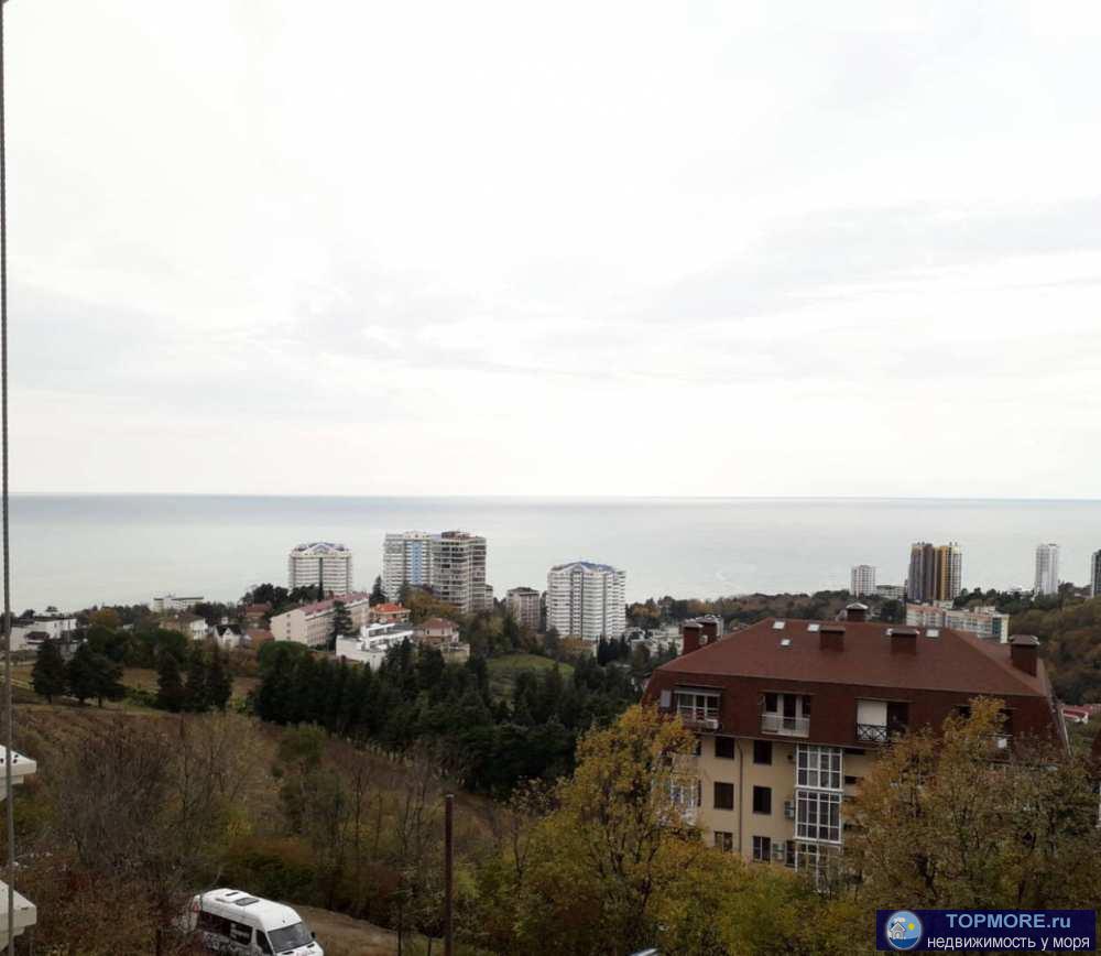 Продаю 2-х омнатную квартиру в доме бизнес класса в Сочи!В квартире 4 окна, шикарные виды на море , город,... - 1