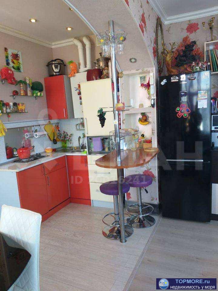 Продам квартиру общей площади 40 кв м на 6 этаже шестиэтажного дома с ремонтом и мебелью на Светлане.Квартира с видом... - 1