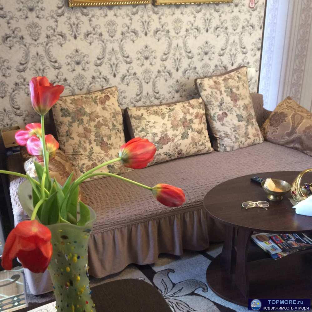 Продается уютная двухкомнатная на 4 этаже 6 этажного дома квартира.Сделан качественный ремонт, мебель. Проходят любые... - 2