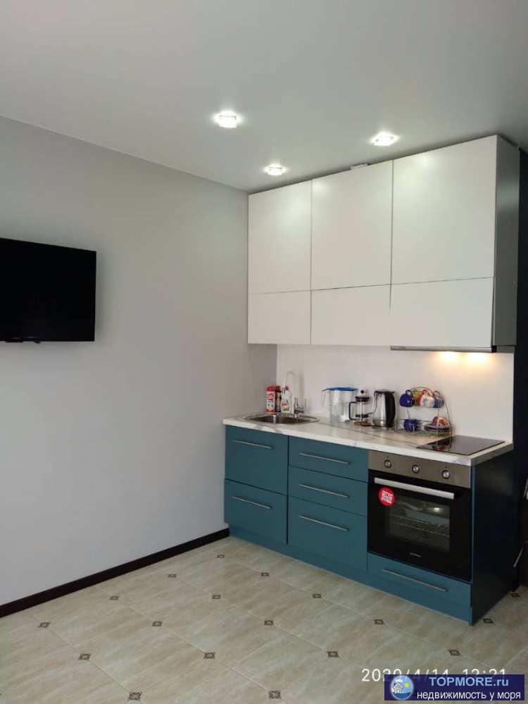 Продается студия 23 кв.м.  на третьем этаже трехэтажного блочного дома. Современный ремонт пастельных тонов. Отличная... - 1