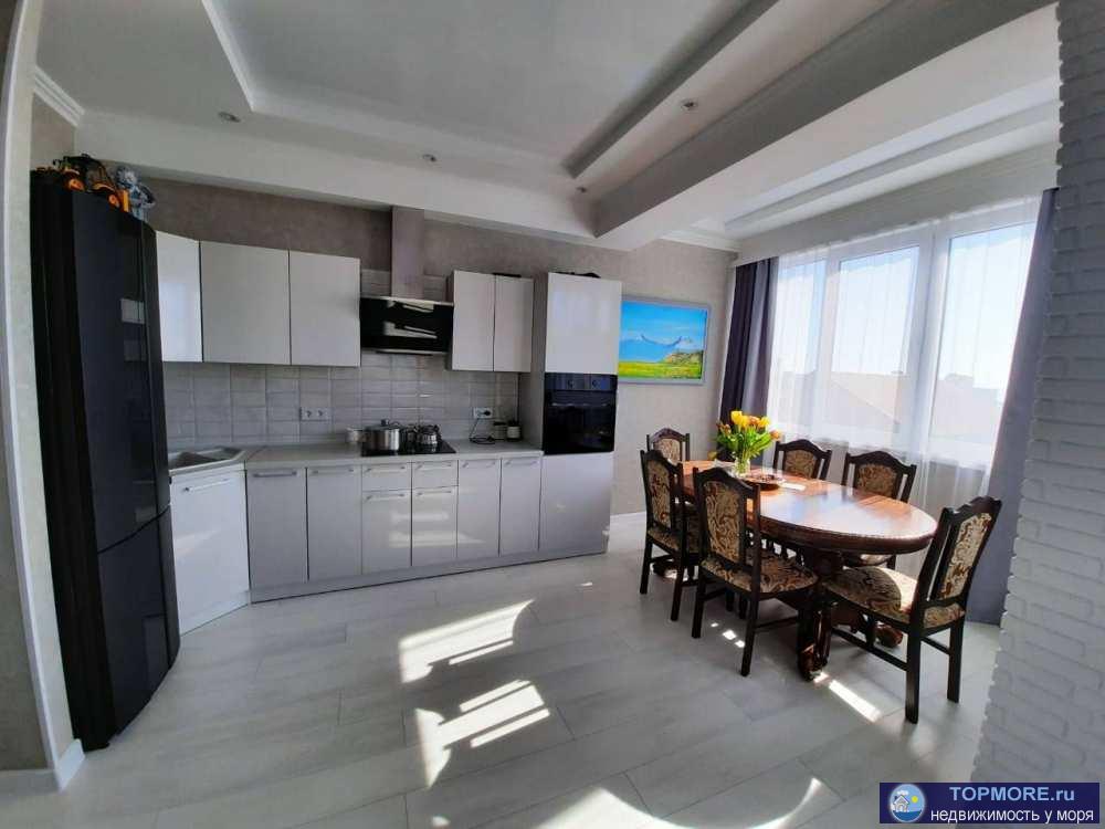 Продается Прекрассная квартира в Курортном гордке возле моря!Вид на море! Отличный ремонт!Закрытая придомовая...