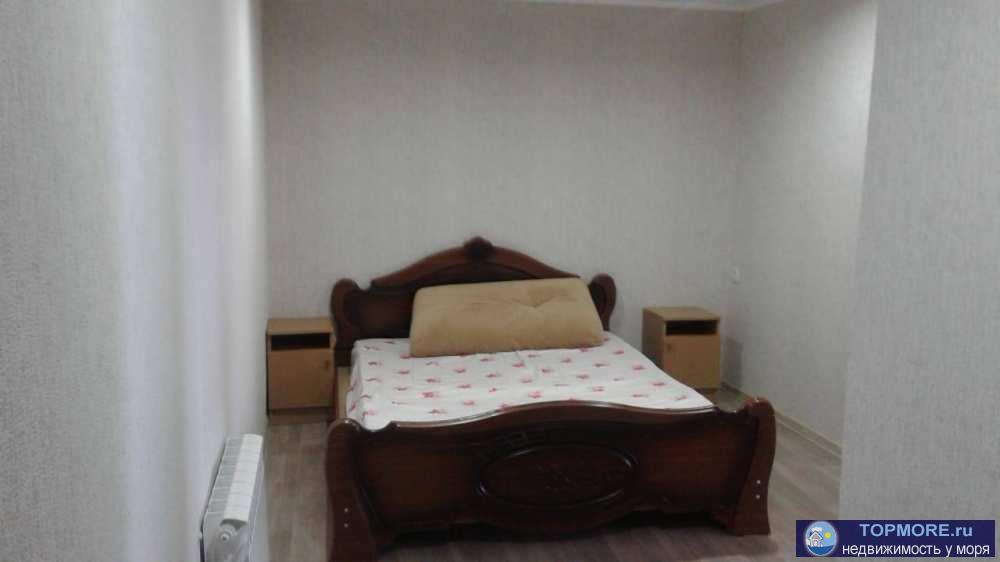 Полноценная двухкомнатная квартира на первом этаже с отдельным входом. В доме газ. статус квартира. Ипотека любого... - 2