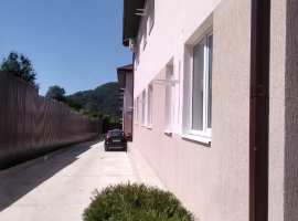 Продаю квартиру в районе Изобильная с видом на горы и лес. В...