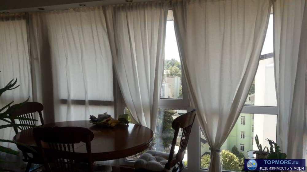 Продается трехкомнатная квартира на Бытхе, с новым, современным ремонтом.Спланирована в две спальни и кухню-гостиную.... - 1