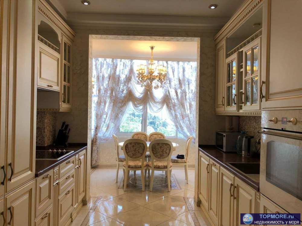 Вашему вниманию предлагается одна из лучших квартир в элитном жилом комплексе Московье. Комплекс по праву считается...